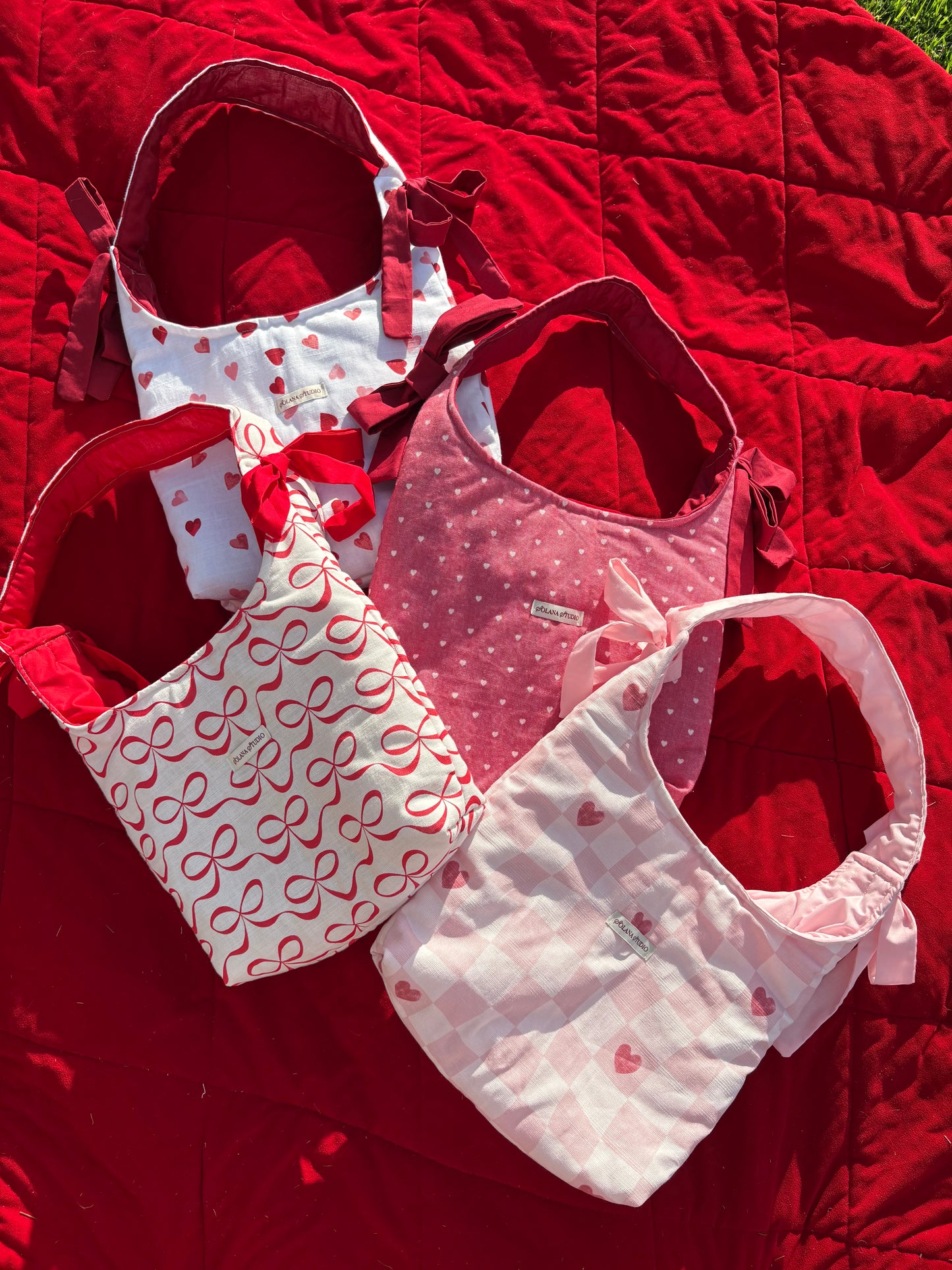 lucky in love bow bag