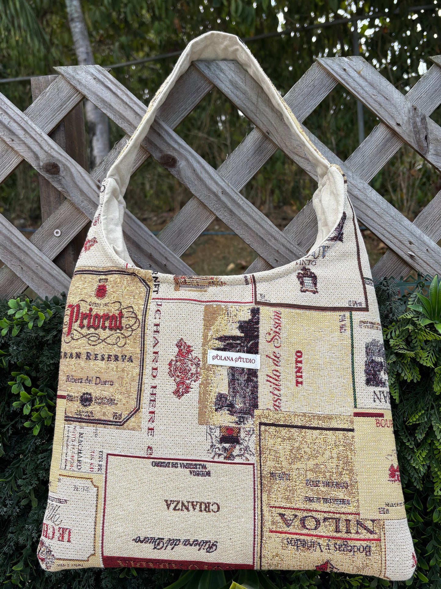 Cavas Shoulder Bag