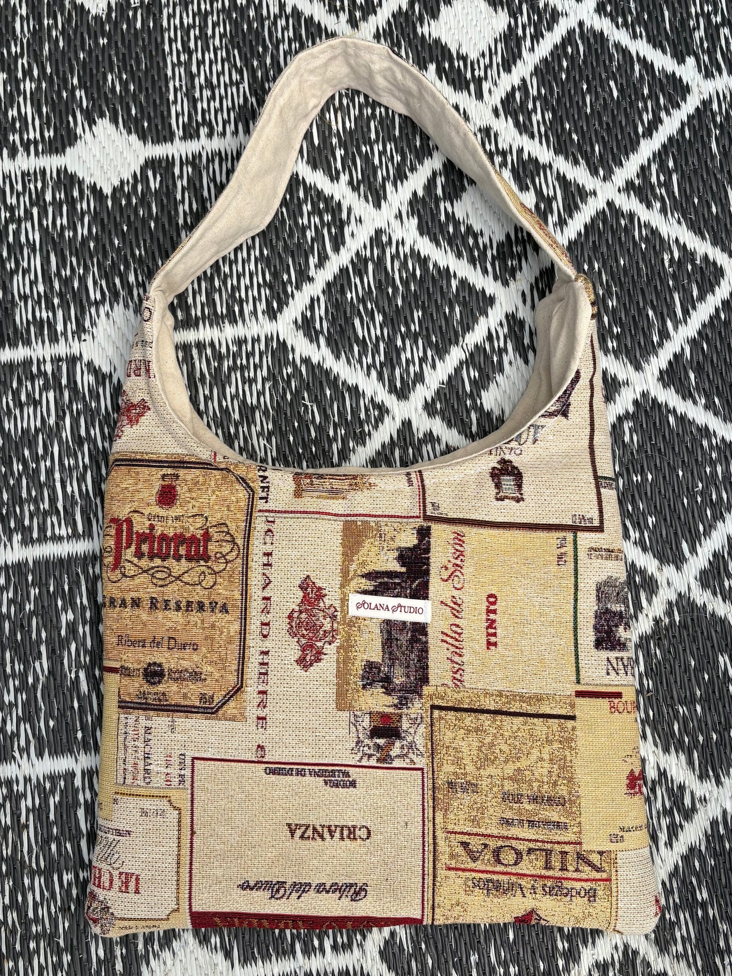 Cavas Shoulder Bag