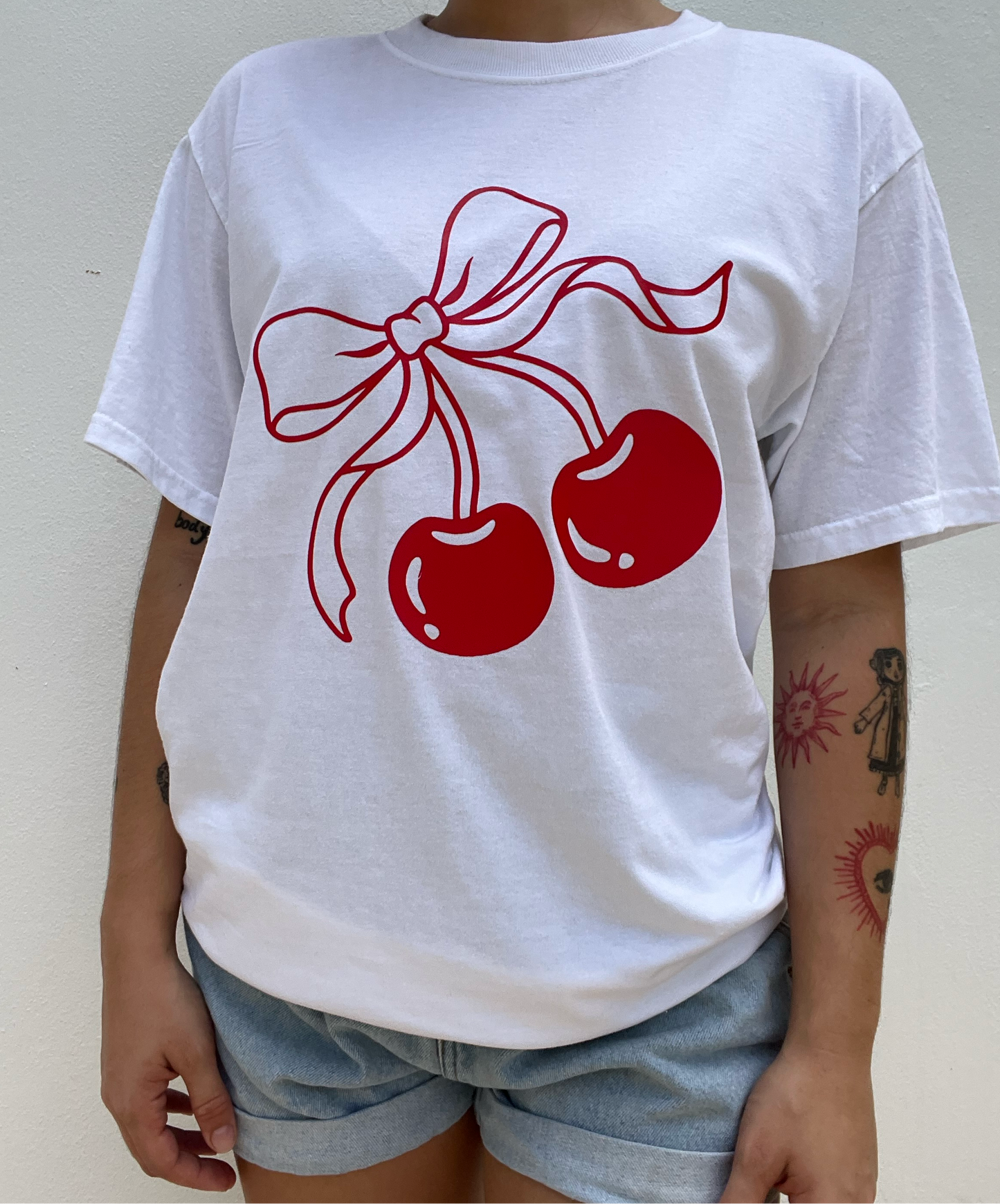 CHERRIES TEE